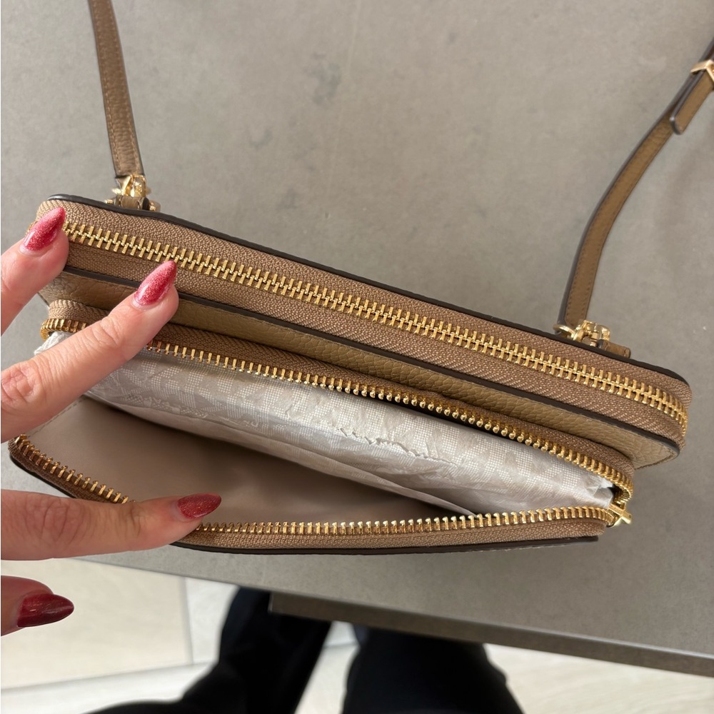 Michael Kors Tan Leather Crossbody Bag - Picture 4 of 5